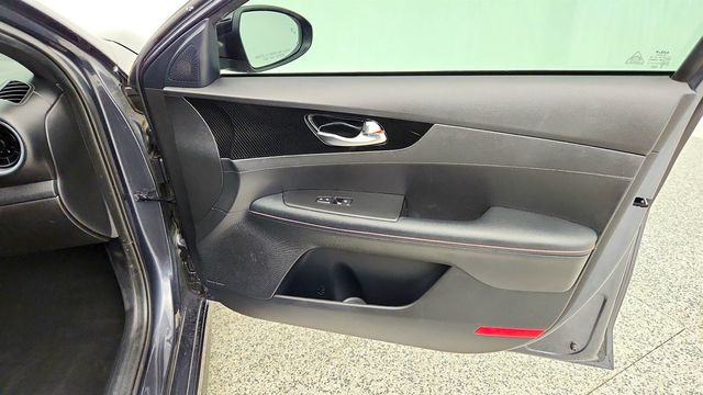 2023 Kia Forte GT DCT w/ GT2 Pkg - 23033236 - 25