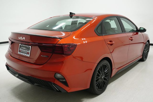 2023 Kia Forte GT-Line IVT - 22921698 - 3
