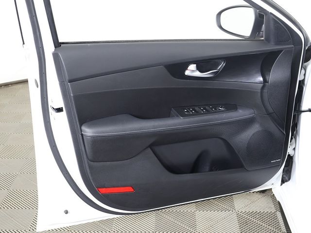 2023 Kia Forte GT-Line IVT - 22996864 - 24