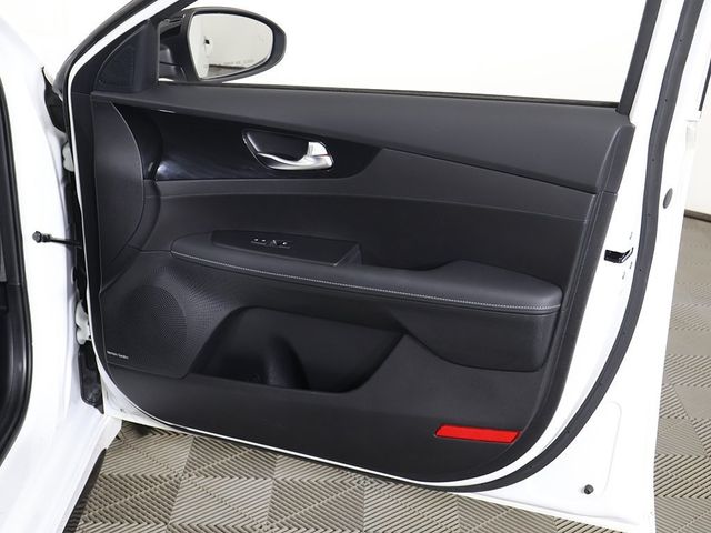 2023 Kia Forte GT-Line IVT - 22996864 - 25