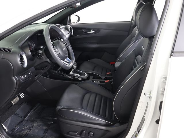 2023 Kia Forte GT-Line IVT - 22996864 - 32