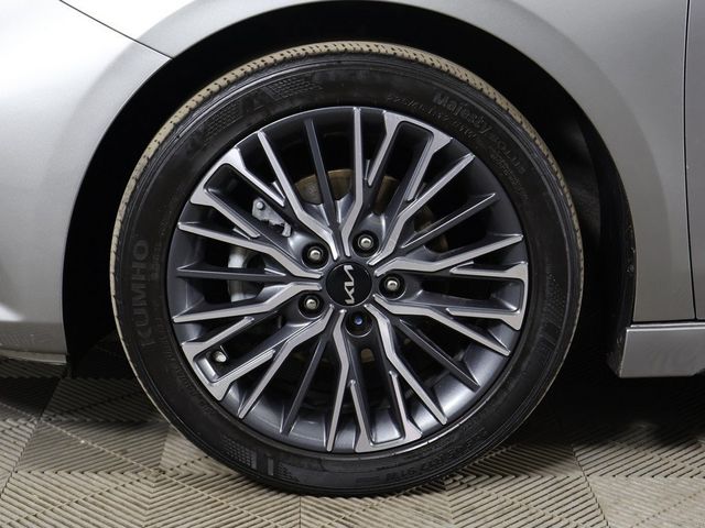 2023 Kia Forte GT-Line IVT - 22997542 - 19