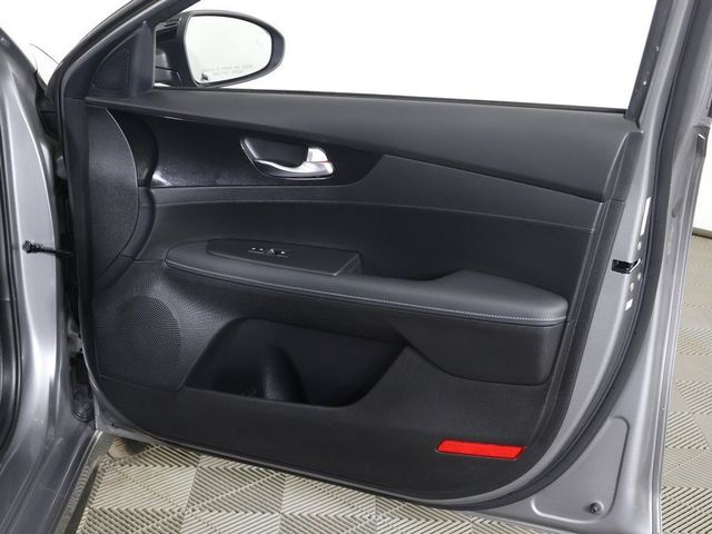 2023 Kia Forte GT-Line IVT - 22997542 - 21