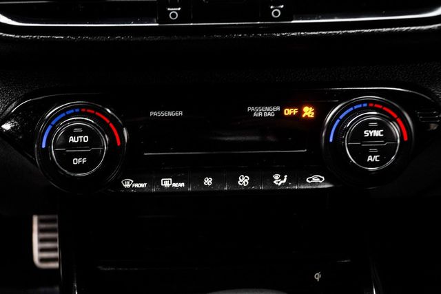 2023 Kia Forte GT-Line IVT - 22928897 - 19