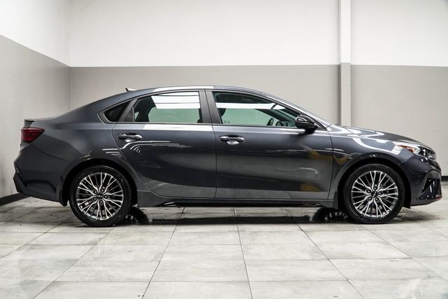 2023 Kia Forte GT-Line IVT - 22928897 - 5