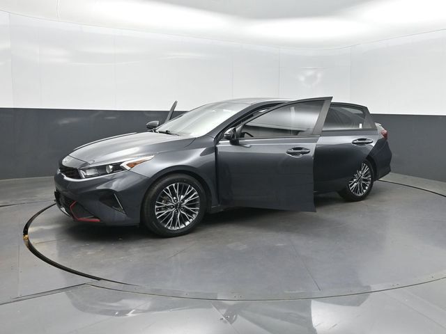 2023 Kia Forte GT-Line IVT - 23004753 - 36