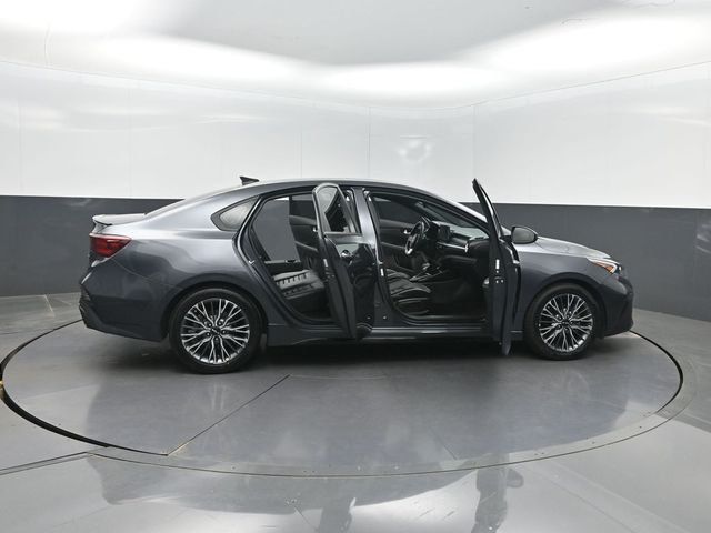 2023 Kia Forte GT-Line IVT - 23004753 - 37