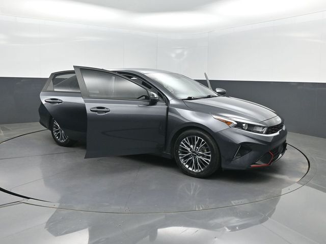 2023 Kia Forte GT-Line IVT - 23004753 - 38
