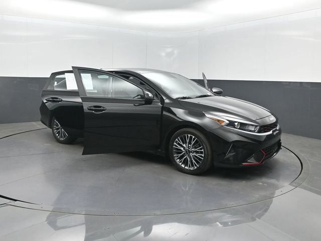 2023 Kia Forte GT-Line IVT - 23011176 - 36