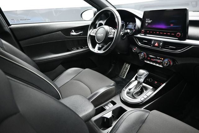 2023 Kia Forte GT-Line IVT - 23066901 - 15