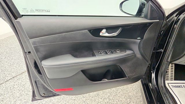 2023 Kia Forte GT-Line IVT - 22965768 - 9