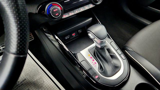 2023 Kia Forte GT-Line IVT - 22965768 - 15