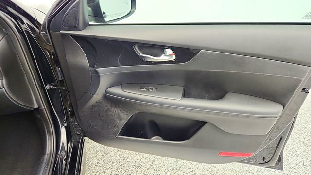 2023 Kia Forte GT-Line IVT - 22965768 - 25