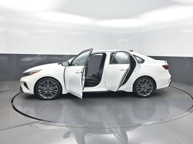 2023 Kia Forte GT Manual - 23014630 - 38