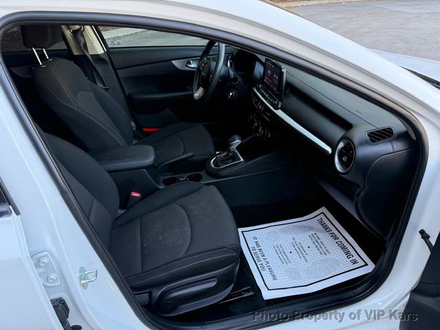 2023 Kia Forte LX IVT - 22980059 - 14