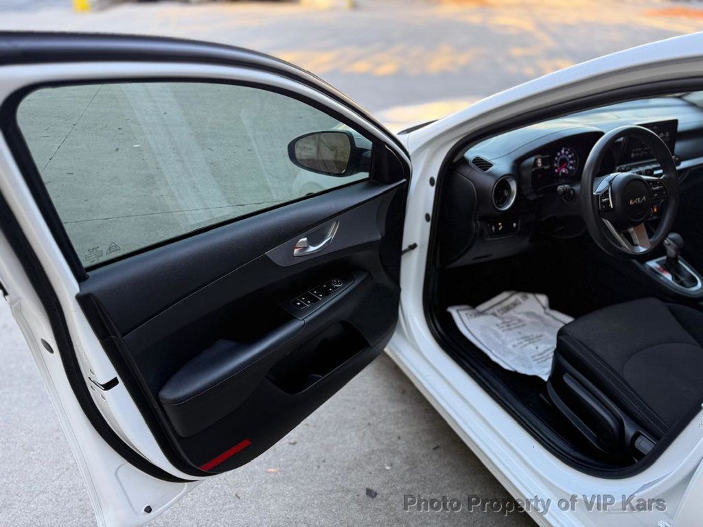 2023 Kia Forte LX IVT - 22980059 - 8