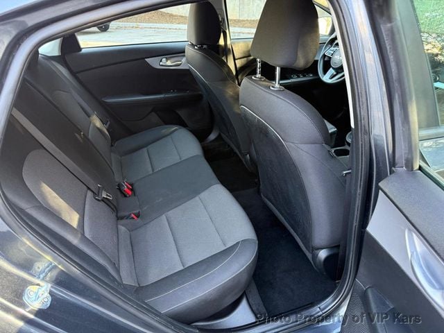 2023 Kia Forte LX IVT - 22980061 - 16