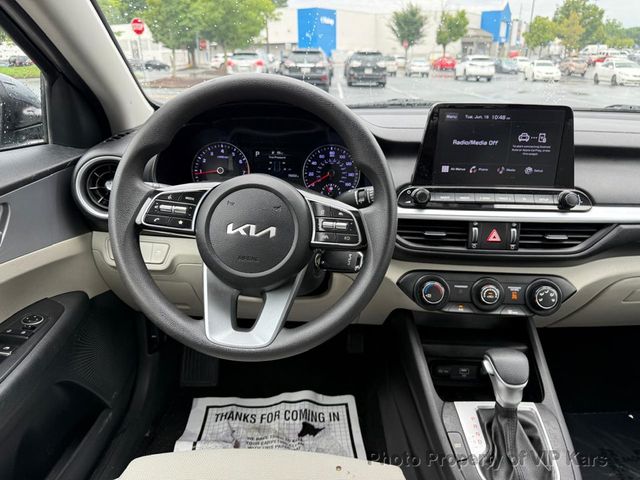 2023 Kia Forte LX IVT - 23041498 - 14