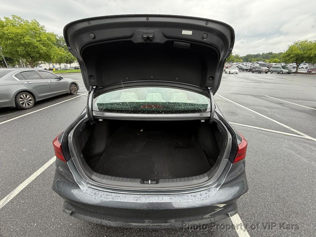 2023 Kia Forte LX IVT - 23041498 - 17