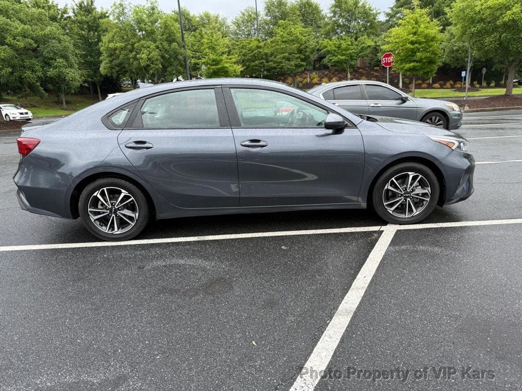 2023 Kia Forte LX IVT - 23041498 - 3