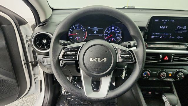 2023 Kia Forte LX IVT - 22955591 - 12
