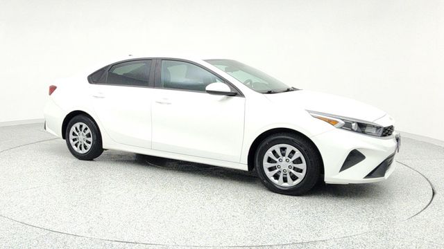 2023 Kia Forte LX IVT - 22955591 - 2