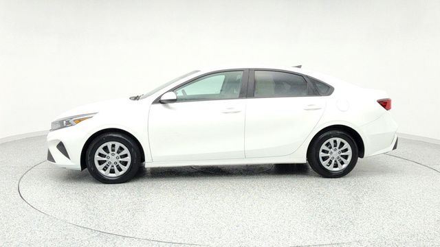 2023 Kia Forte LX IVT - 22955591 - 7
