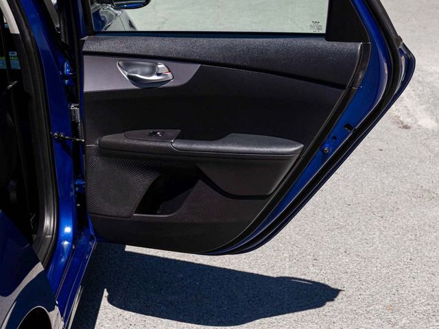 2023 Kia Forte LXS - 23077098 - 14
