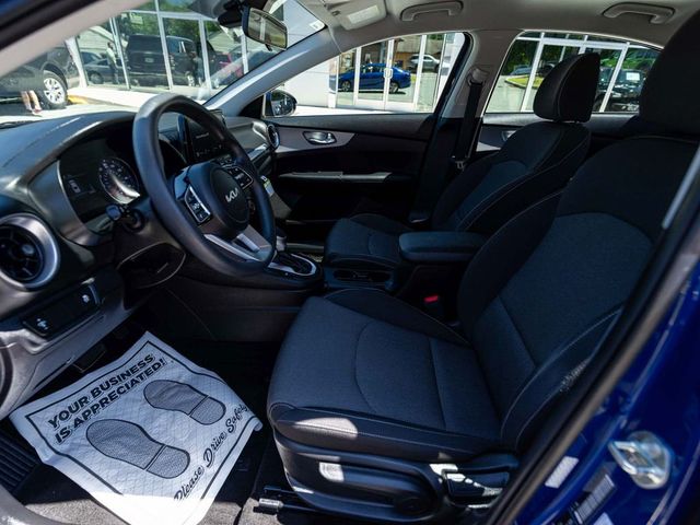 2023 Kia Forte LXS - 23077098 - 24