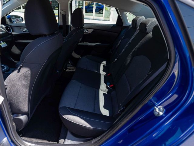 2023 Kia Forte LXS - 23077098 - 25