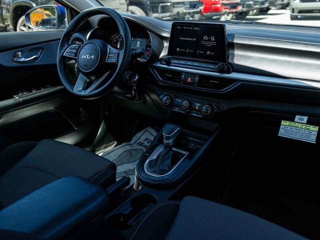 2023 Kia Forte LXS - 23077098 - 30