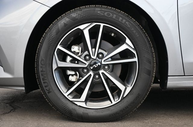 2023 Kia Forte LXS IVT - 22925507 - 5