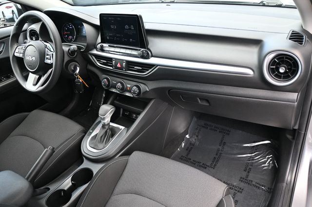 2023 Kia Forte LXS IVT - 22925507 - 7