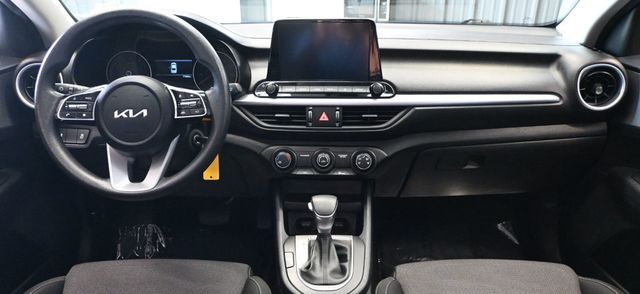 2023 Kia Forte LXS IVT - 23069680 - 10