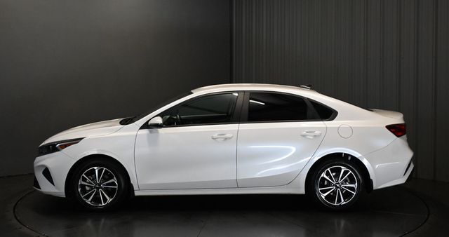 2023 Kia Forte LXS IVT - 23069680 - 7