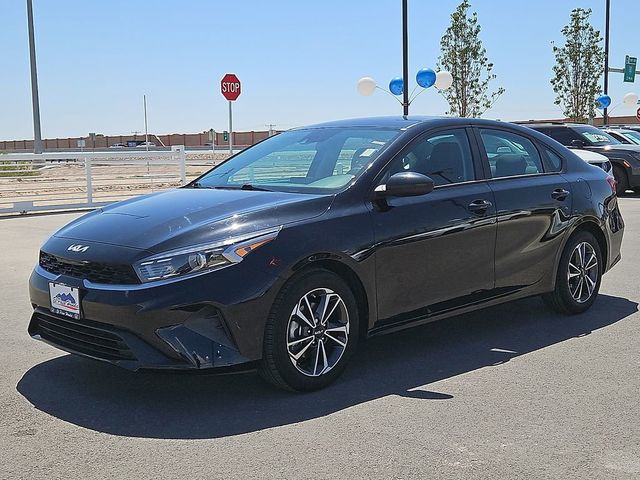 2023 Kia Forte LXS IVT - 23067388 - 5