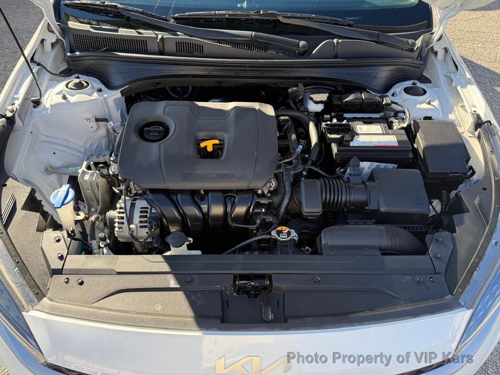 2023 Kia Forte LXS IVT - 22947047 - 10