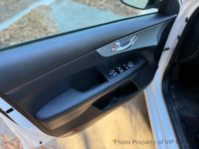 2023 Kia Forte LXS IVT - 22947047 - 12