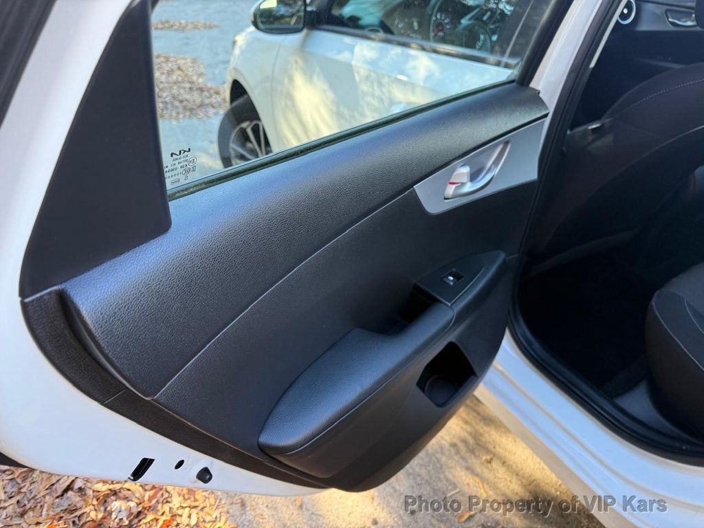 2023 Kia Forte LXS IVT - 22947047 - 13