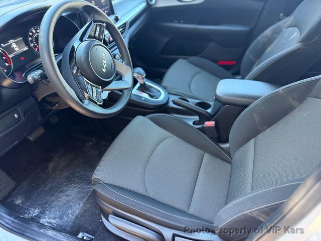 2023 Kia Forte LXS IVT - 22947047 - 17