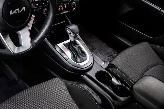 2023 Kia Forte LXS IVT - 22957152 - 15