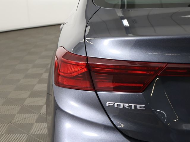 2023 Kia Forte LXS IVT - 22946653 - 12