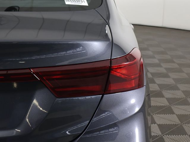 2023 Kia Forte LXS IVT - 22946653 - 13