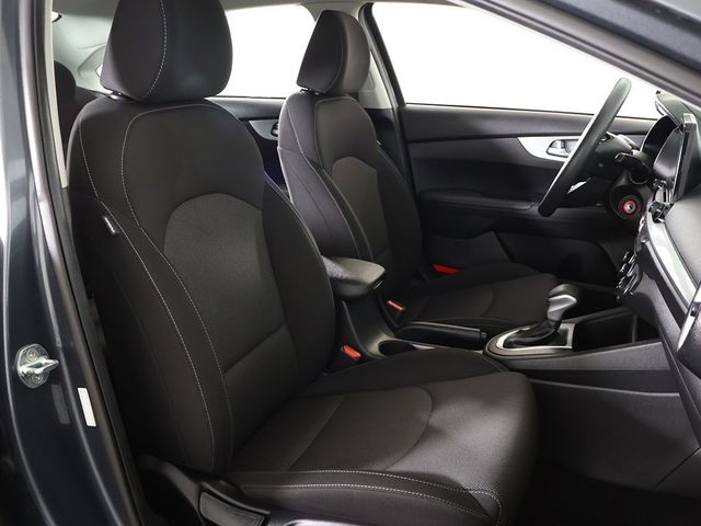 2023 Kia Forte LXS IVT - 22946653 - 26