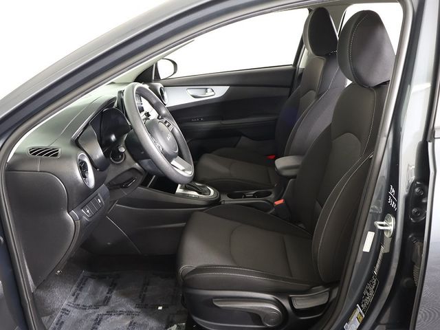 2023 Kia Forte LXS IVT - 22946653 - 27