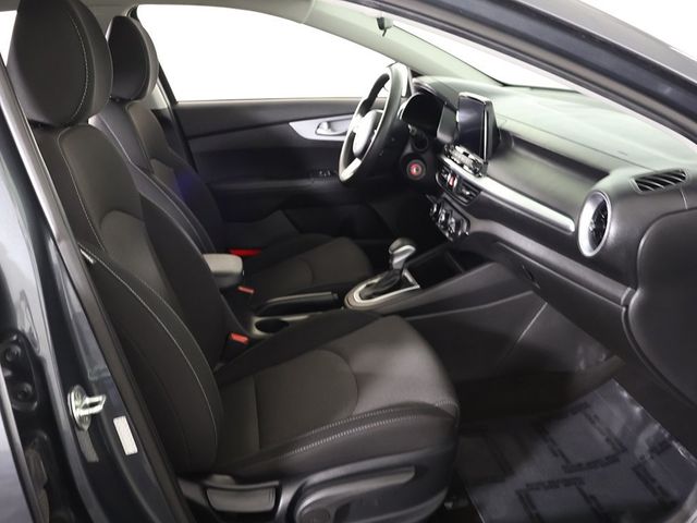 2023 Kia Forte LXS IVT - 22946653 - 28