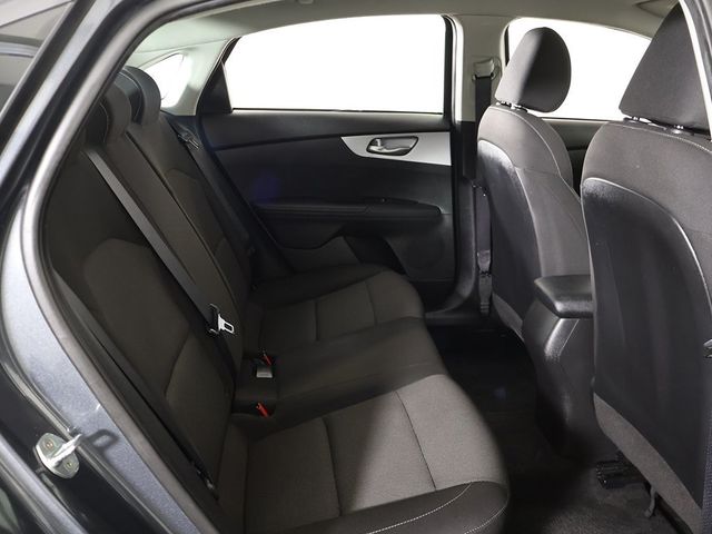 2023 Kia Forte LXS IVT - 22946653 - 30