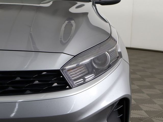 2023 Kia Forte LXS IVT - 22956434 - 12