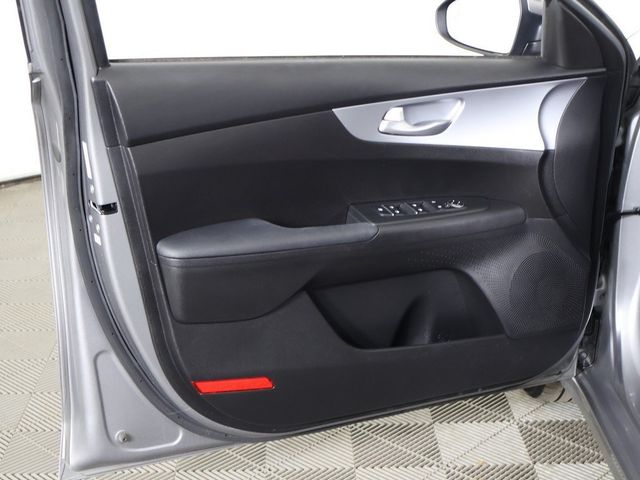 2023 Kia Forte LXS IVT - 22956434 - 20