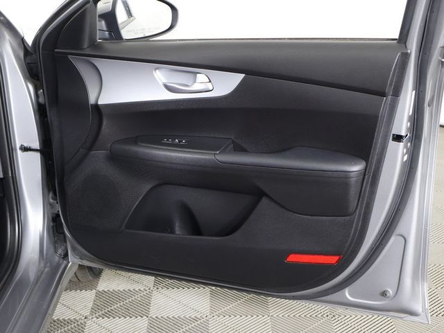 2023 Kia Forte LXS IVT - 22956434 - 21